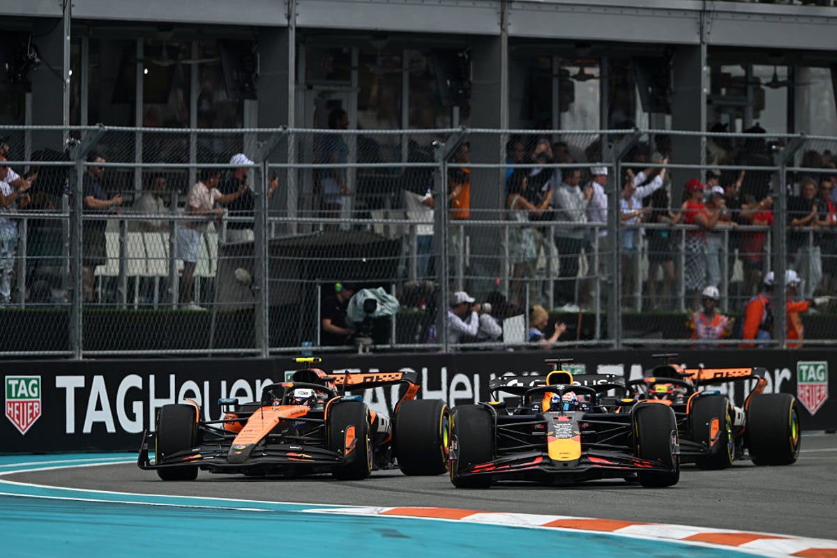 F1 Miami GP LIVE: Race updates as Piastri pulls away with Norris chasing