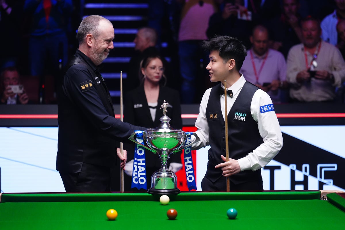 Mark Williams v Zhao Xintong LIVE: Williams tries to launch huge comeback in World Snooker Championship final