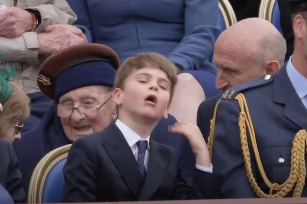 Prince Louis mocks Prince George for fixing his hair at VE Day celebrations