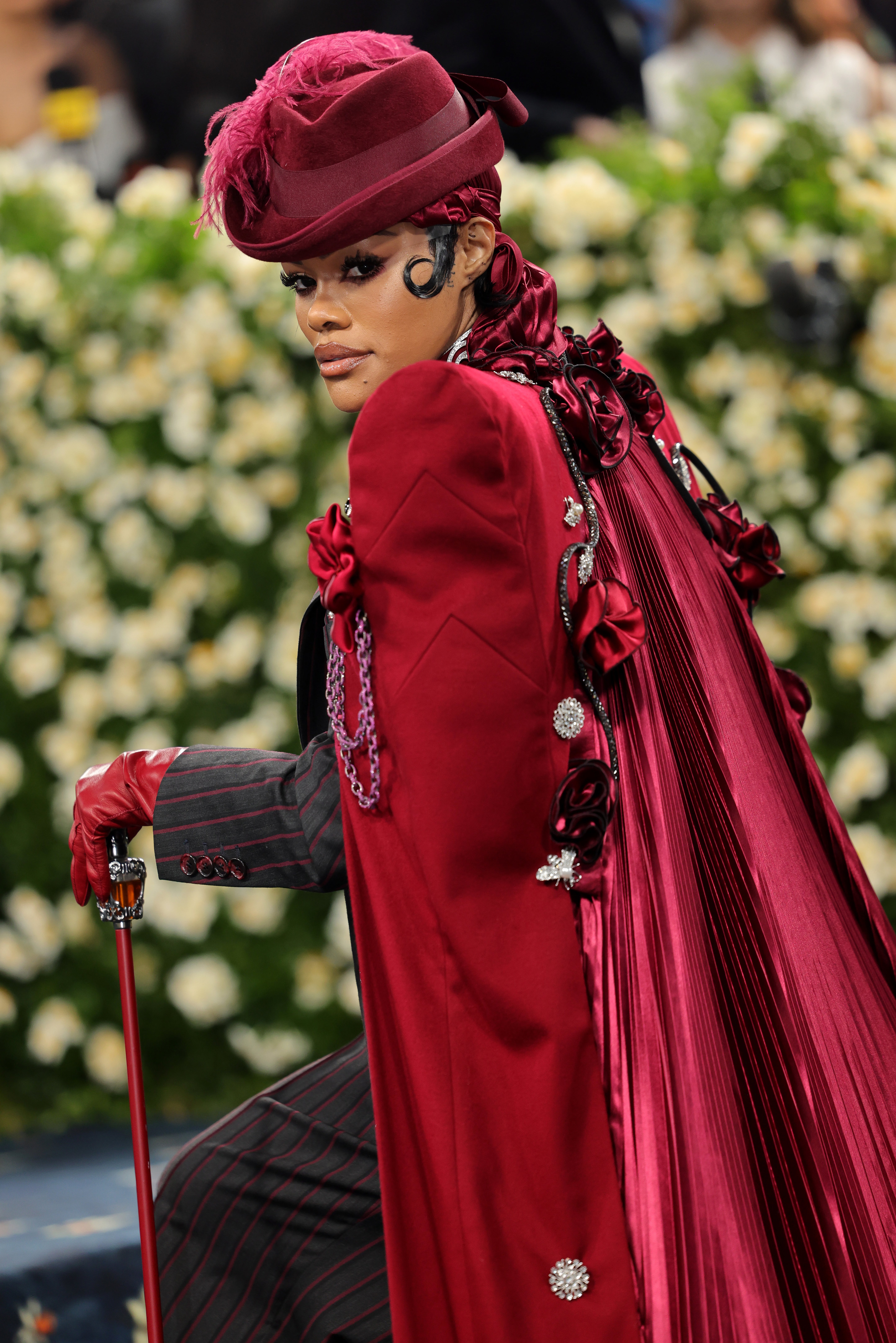 The 34-year-old singer’s fashion spawned several memes online with comparisons to Disney’s ‘The Princess and the Frog’ villain, Dr. Facilier