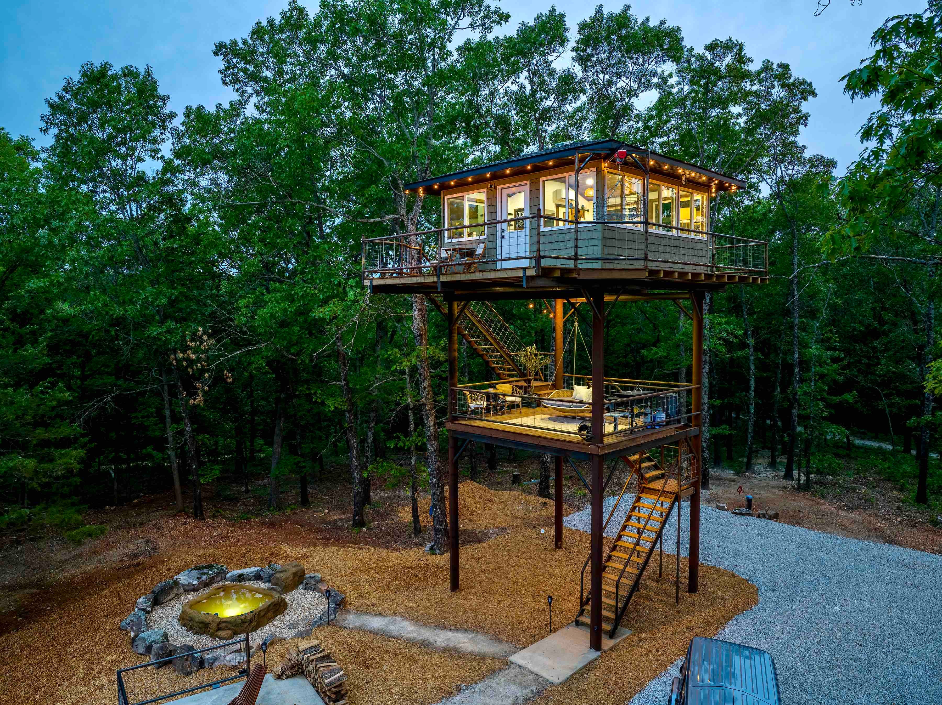 Take your vacation to new heights with a stay at this lookout-tower-style rental in Missouri