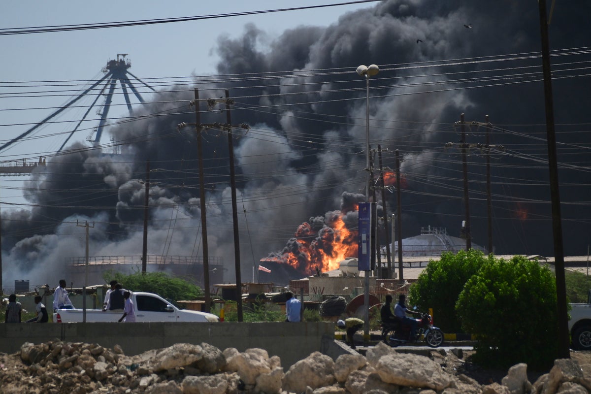Sudan’s paramilitary unleashes drones on key targets in Port Sudan, officials say