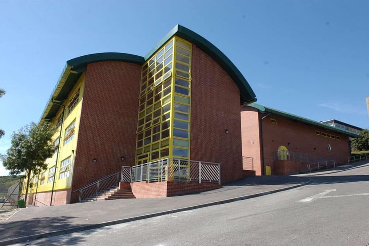 School in lockdown over threatening email' with pupils urged to stay home