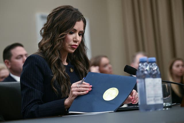<p>La secretaria de Seguridad Nacional, Kristi Noem, estaría considerando una propuesta de reality show sobre el proceso de ciudadanía estadounidense</p>