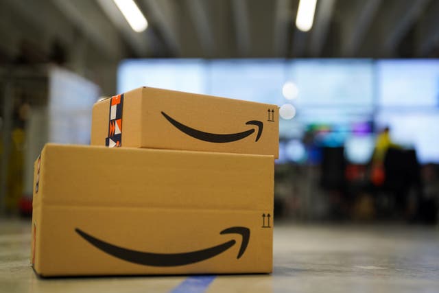 <p>Amazon is rolling out mobile-only shopping experience Haul in the UK </p>