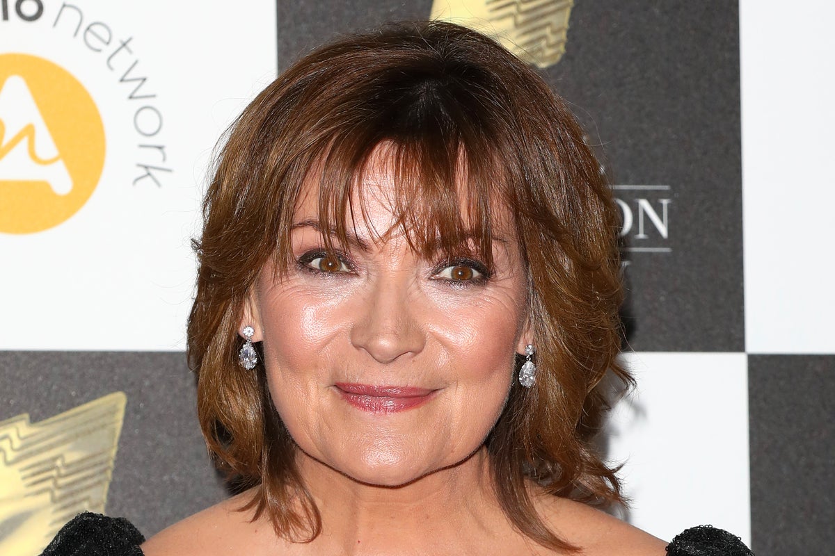 Lorraine Kelly gives health update after undergoing ‘preventative’ keyhole surgery