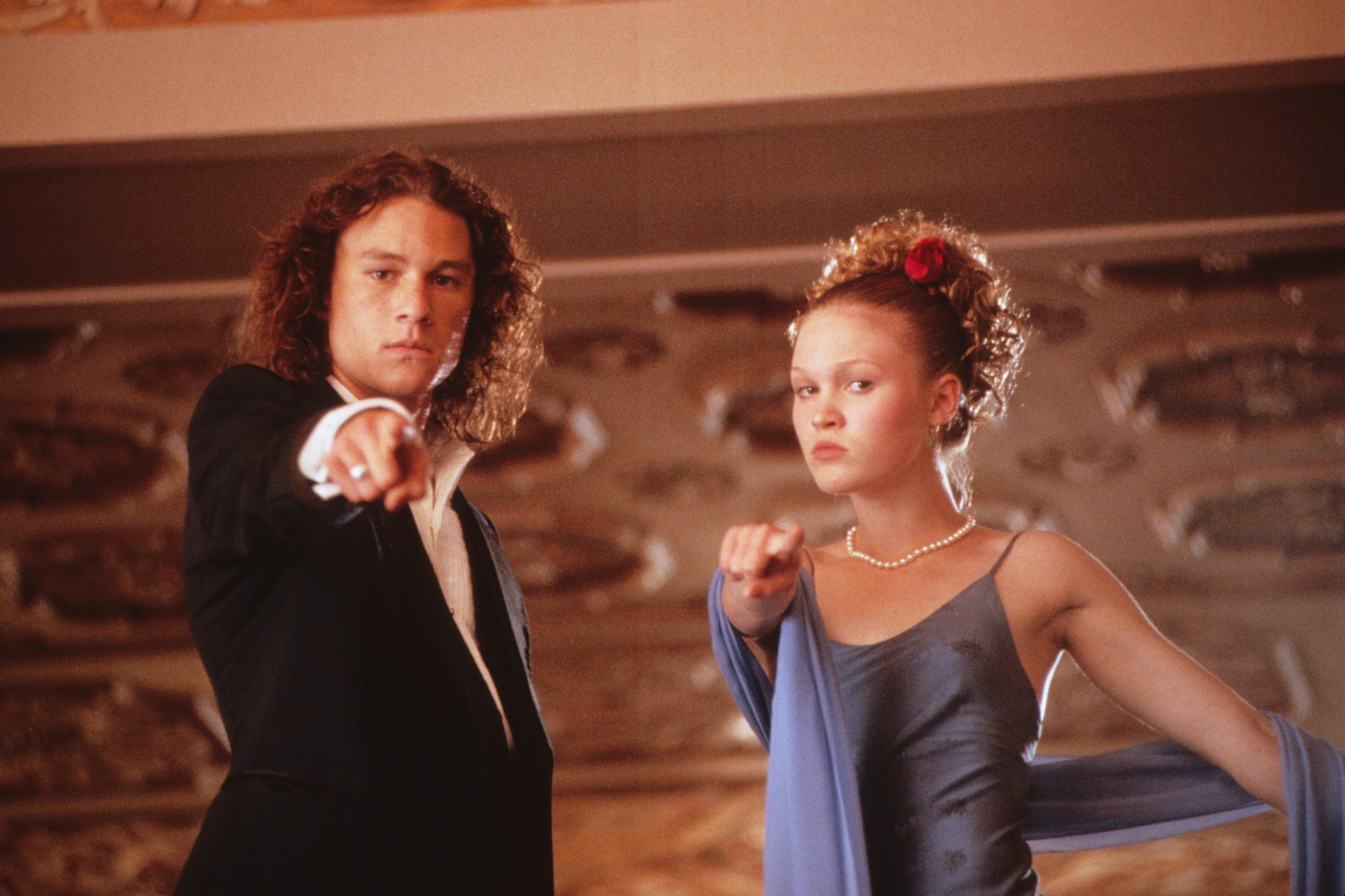 <p>Julia Stiles and Heath Ledger in ‘10 Things I Hate About You’</p>