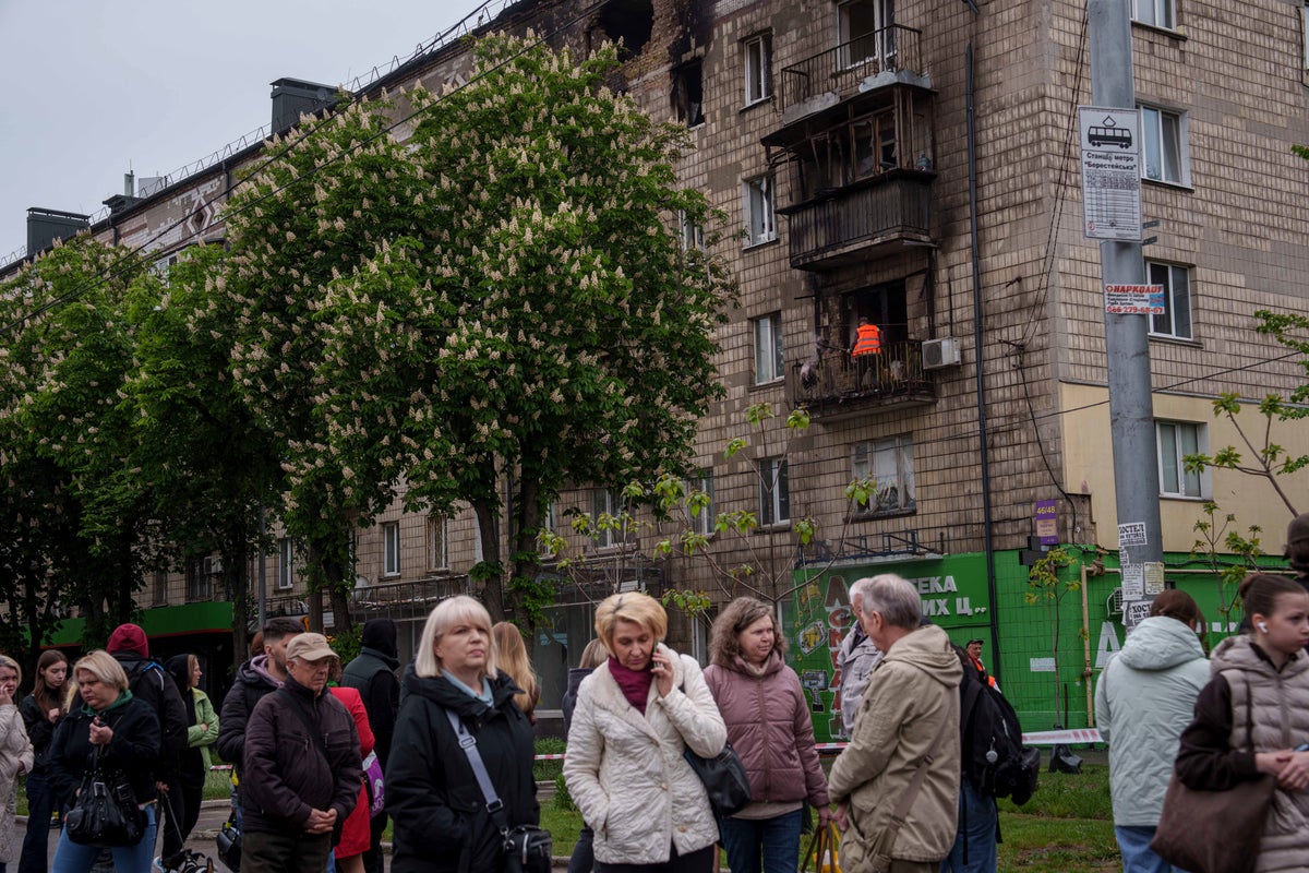 Russian Air Strikes Kill Four in Donetsk, Sumy Regions