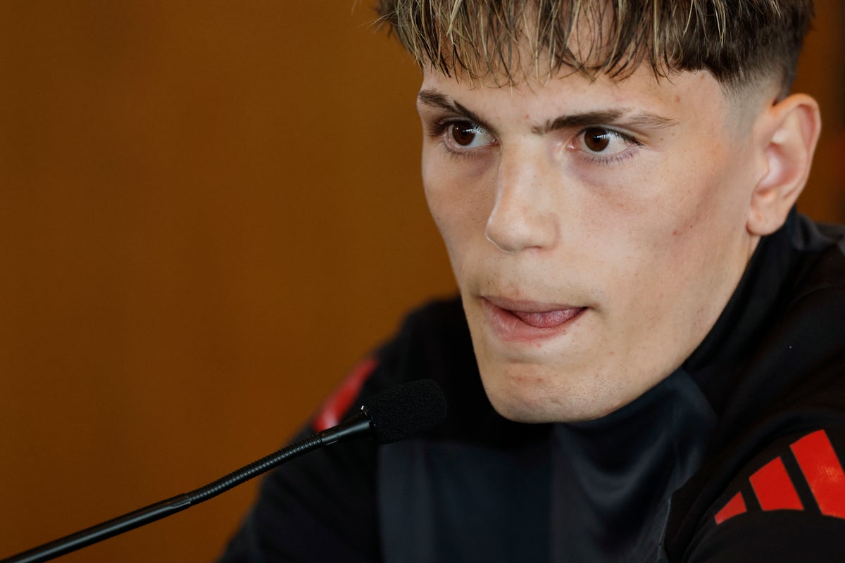 Alejandro Garnacho clarifies Manchester United future after ‘very difficult’ moment
