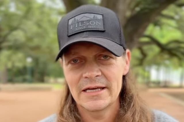 <p>3 Doors Down singer Brad Arnold announces cancer diagnosis</p>