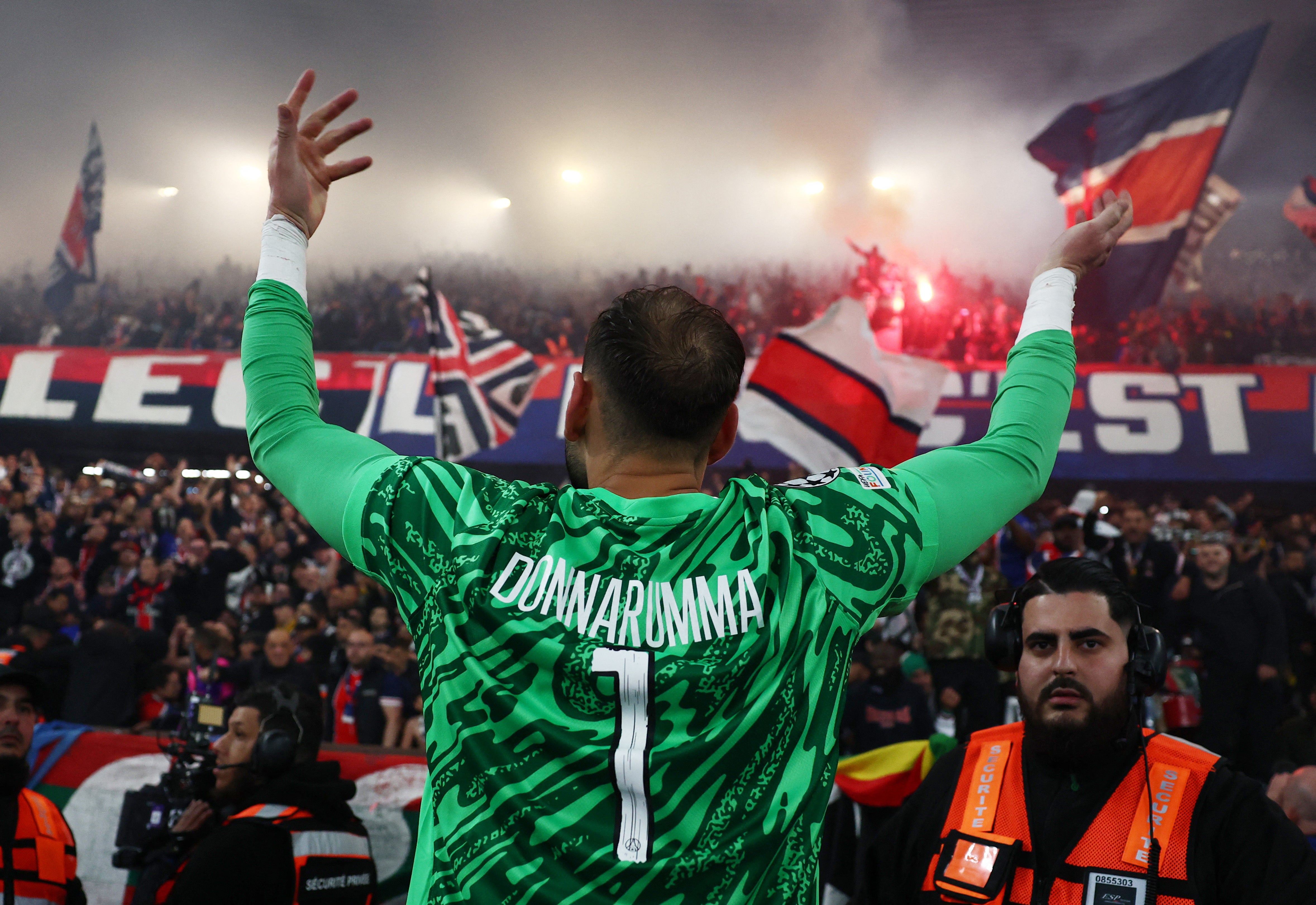 Gianluigi Donnarumma ist sehr instabil zwischen PSGs Stöcken