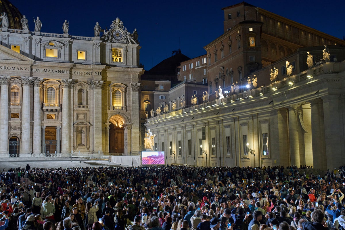 What the black smoke means for a new pope
