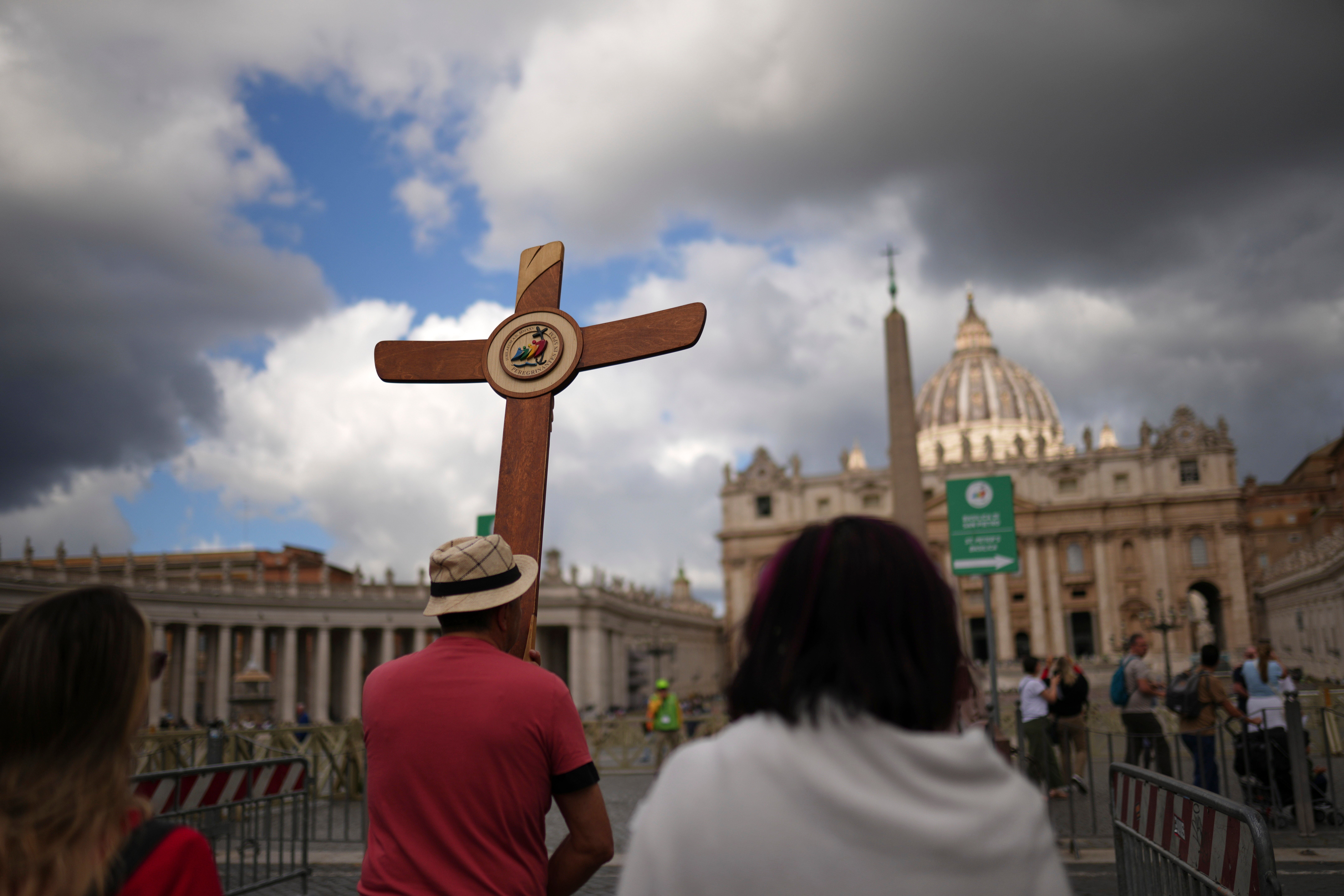 Crowds have gathered in St Peter’s Square to greet the new Pope