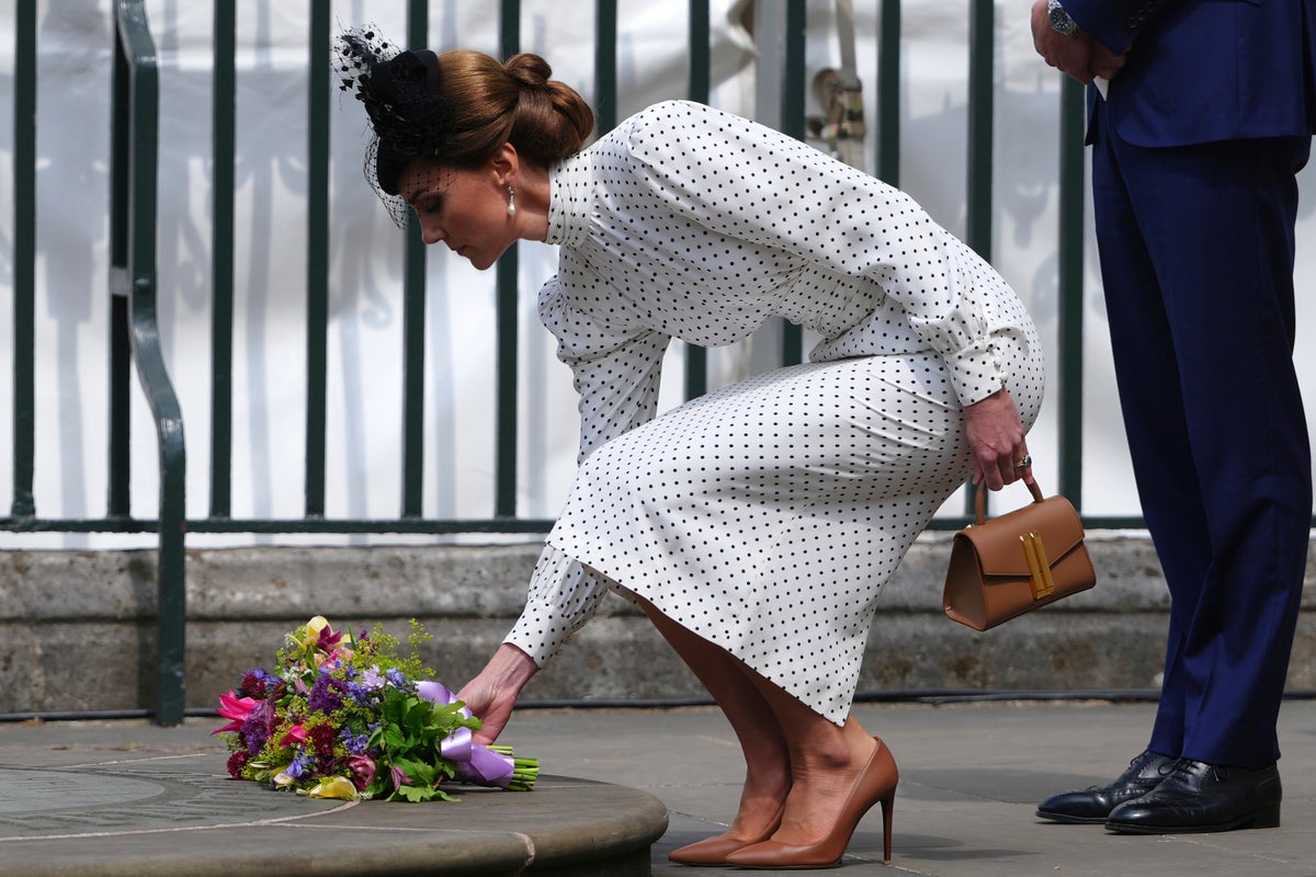 PHOTO COLLECTION: Britain Royals VE Day