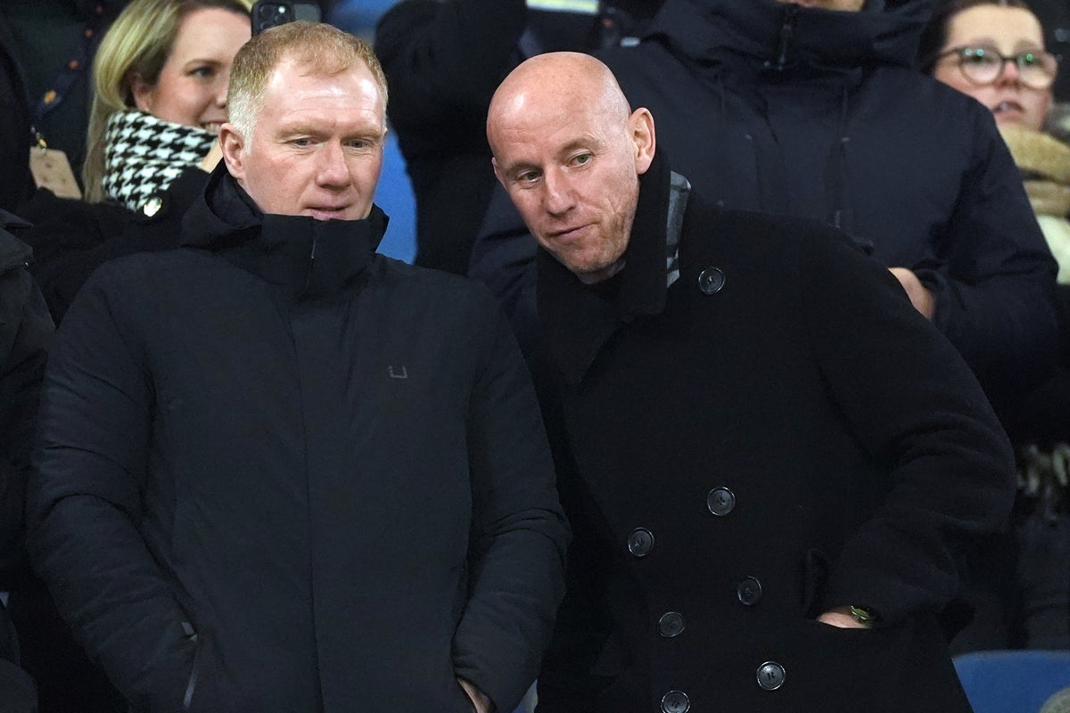 Man Utd legends clarify Lisandro Martinez comments before Manchester derby