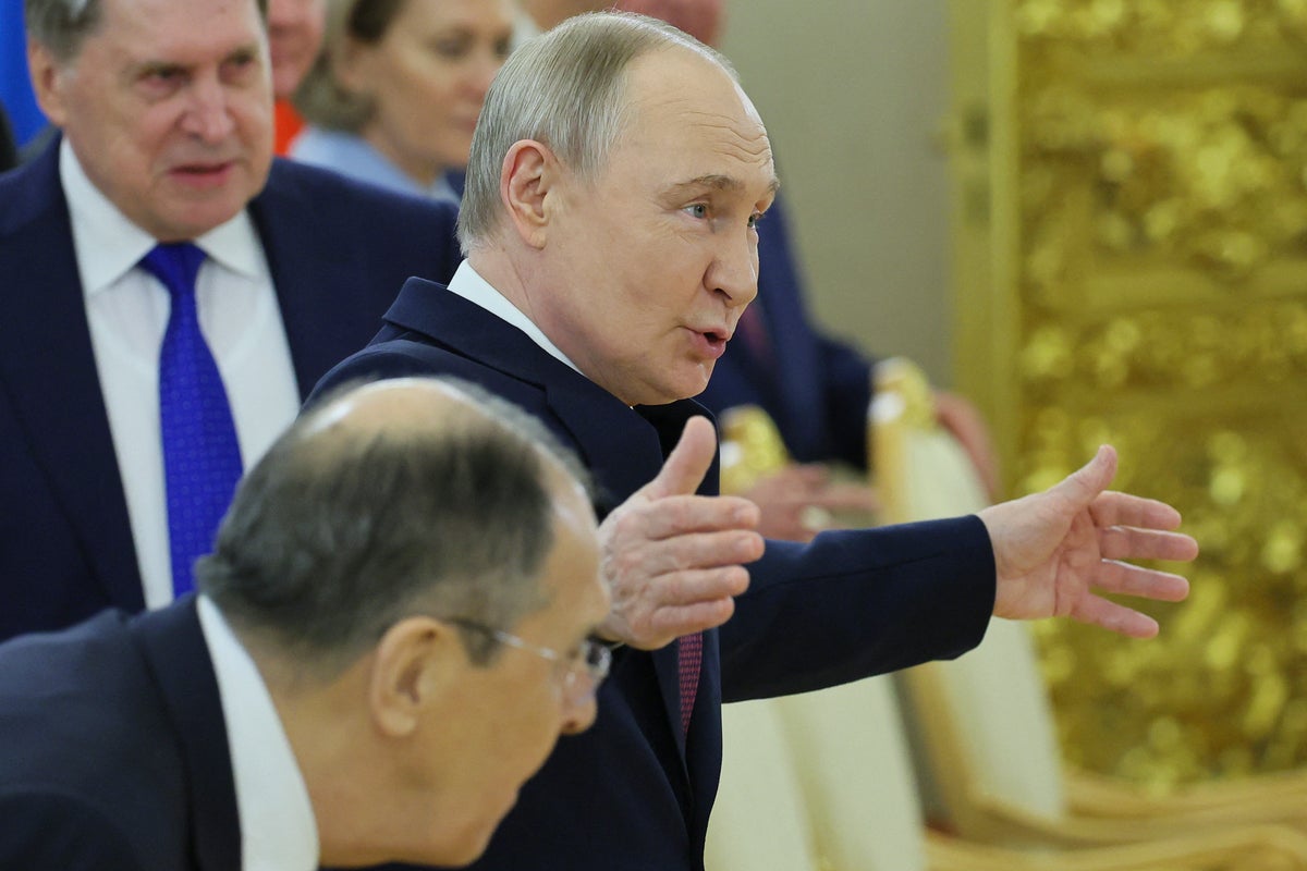 Ukraine-Russia war latest: Putin’s forces accused of repeatedly breaching Victory Day ‘ceasefire’ within hours Ukraine-Russia war latest: Putin’s forces accused of repeatedly breaching Victory Day ‘ceasefire’ within hours