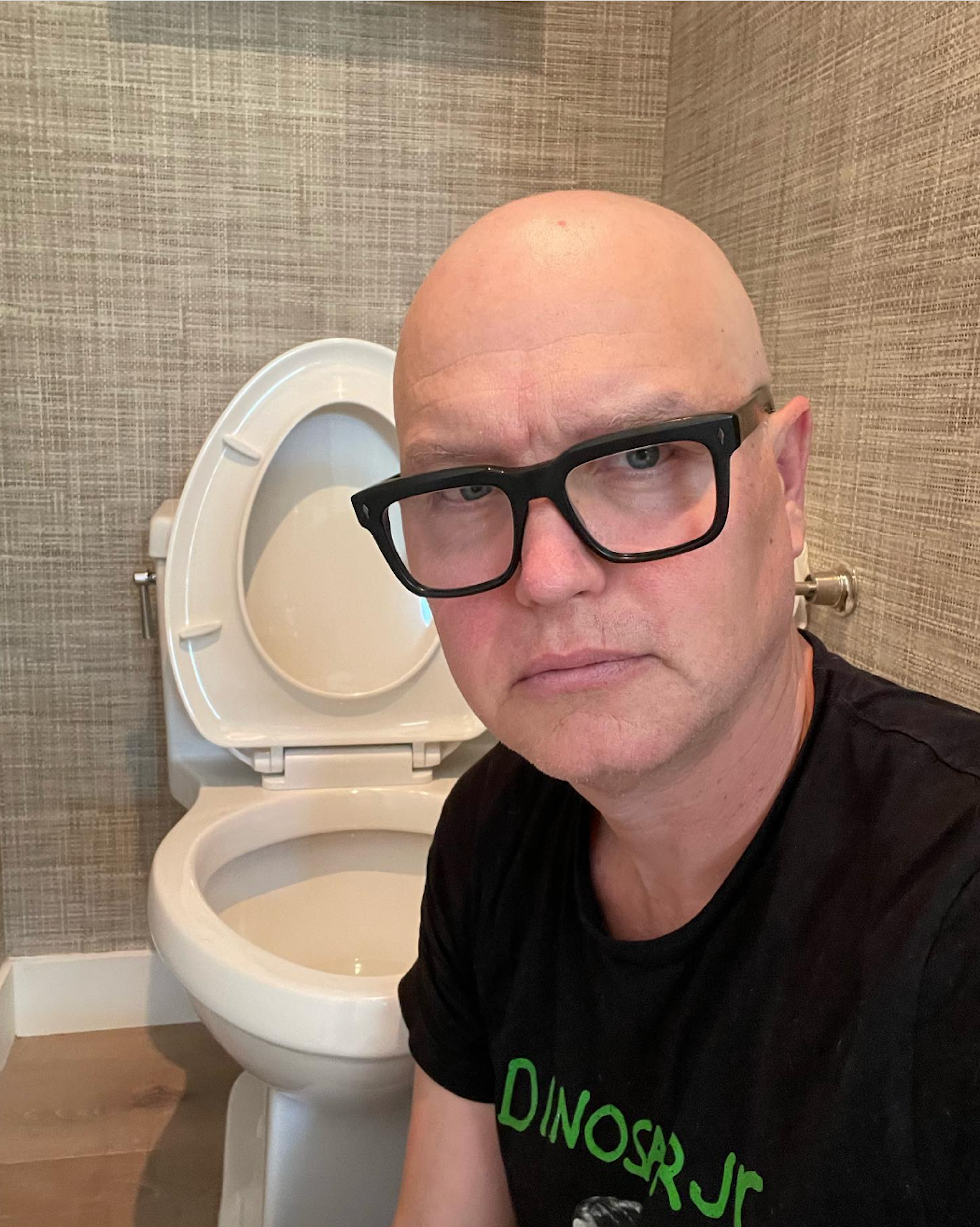 Cancer candour: Hoppus shares a photo halfway through chemotherapy in 2021