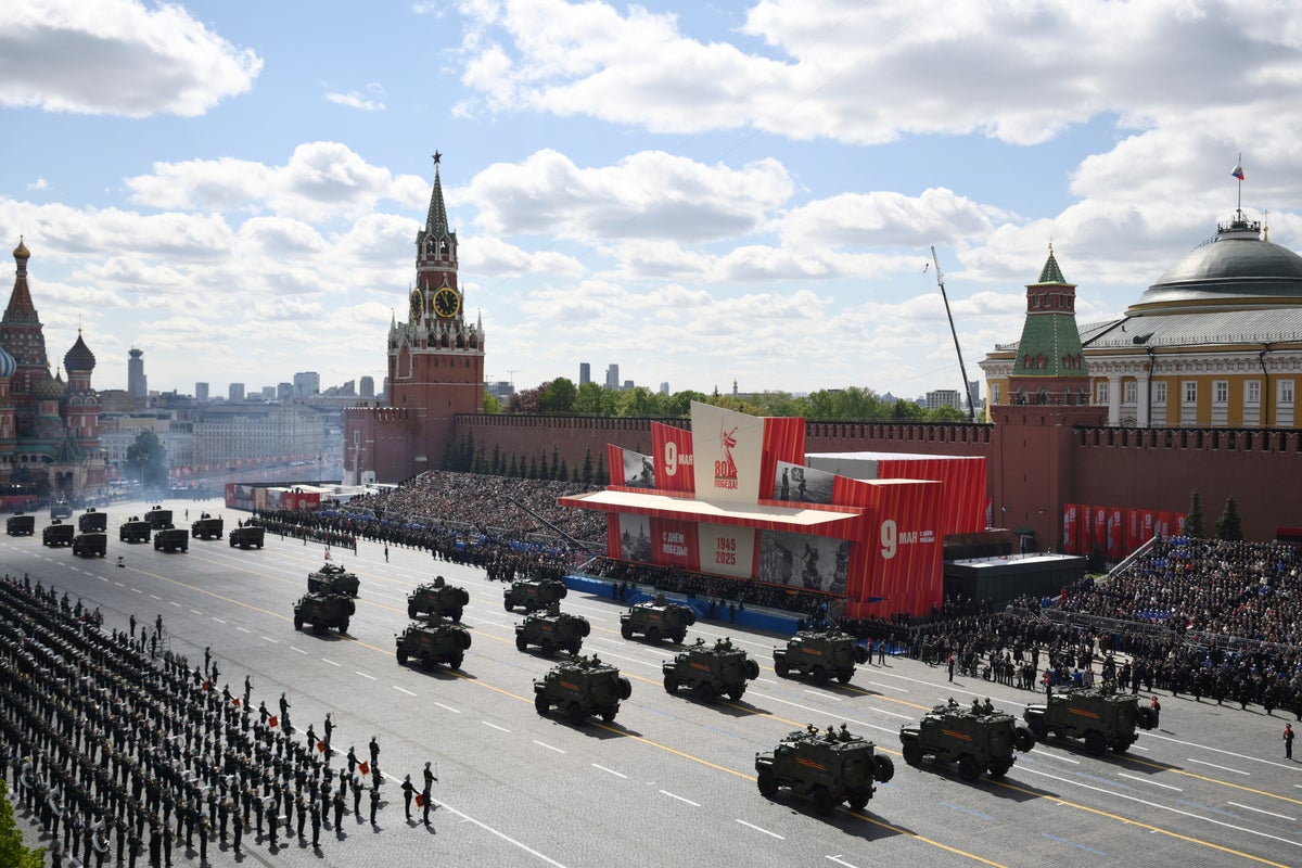 AP PHOTOS: Russia’s Victory Day parade begins