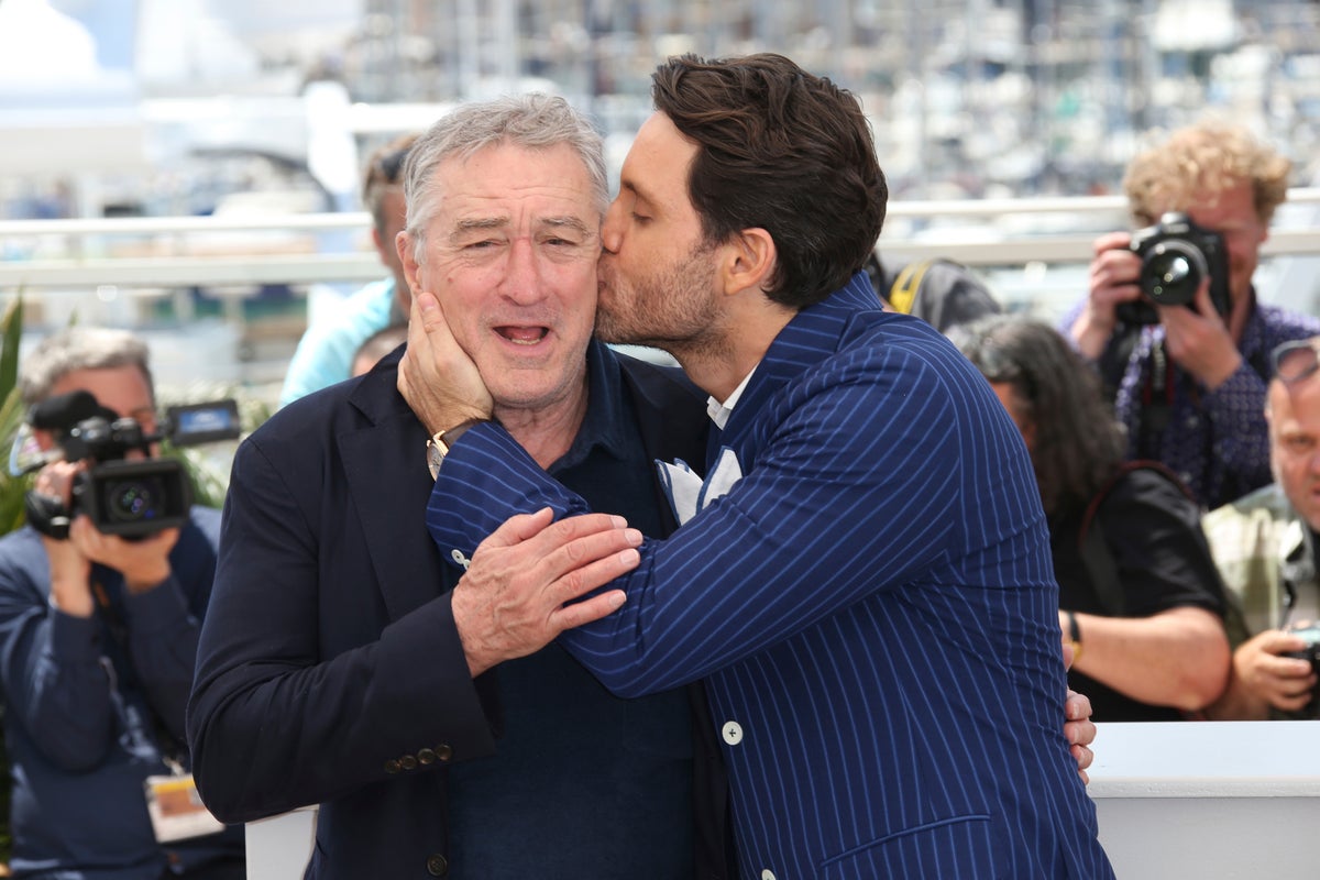 Robert De Niro will receive an honorary Palme d'Or in Cannes. Here's his history with the festival
