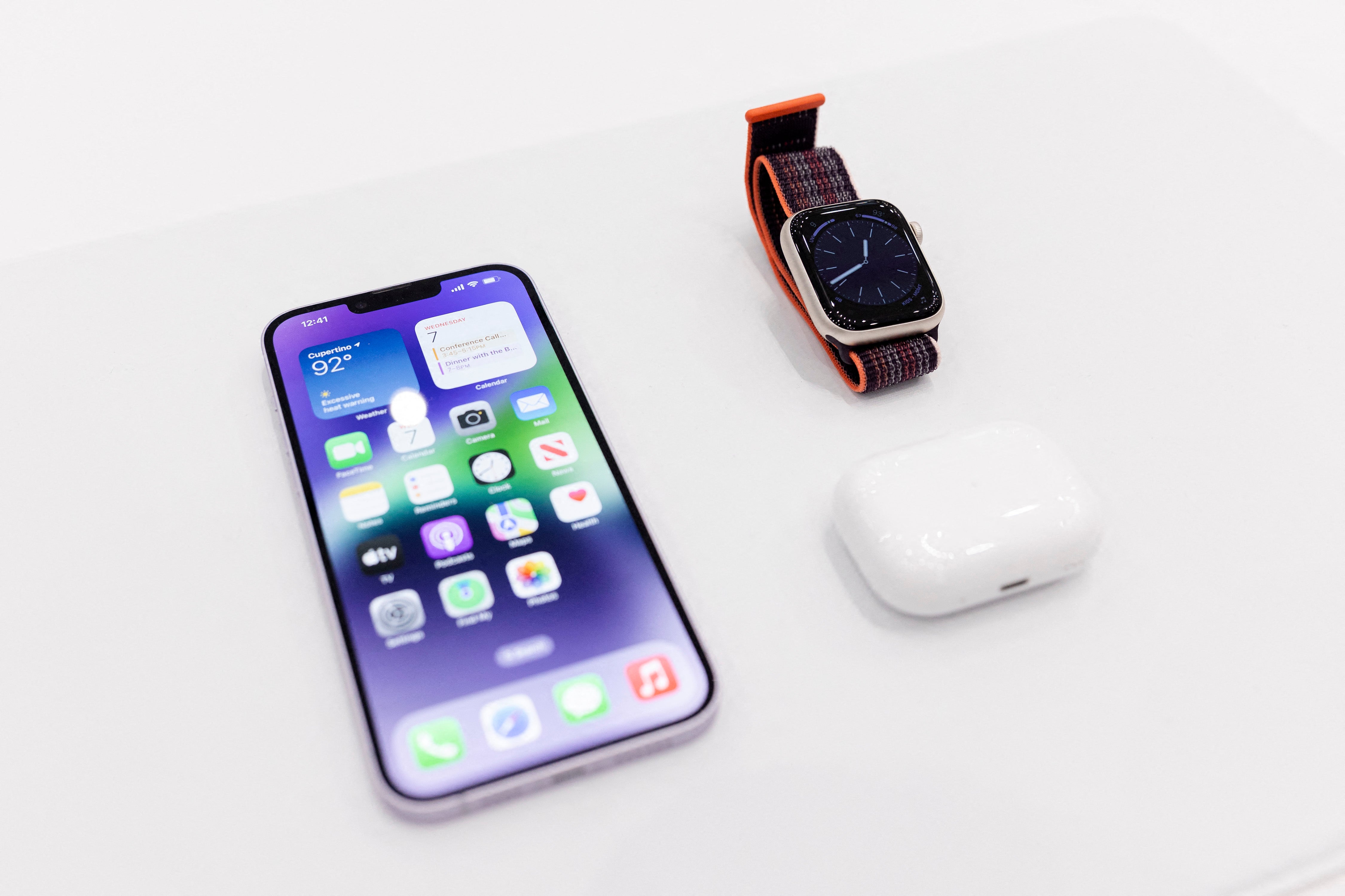 Siri-enabled devices, including iPhones, iPads, Apple Watches, MacBooks, iMacs, HomePods, iPod touches, and Apple TVs owned between September 17, 2014, and December 31, 2024, may be eligible for compensation.
