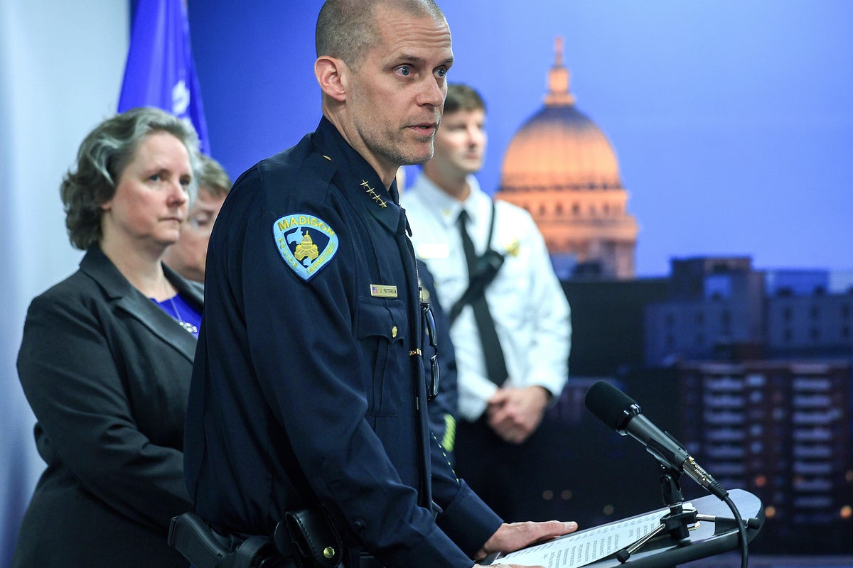 Bail for Wisconsin school shooter's father facing three felonies set at $20K
