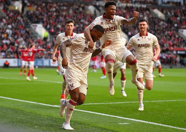 <p>Sheffield United won the first leg 3-0 at Ashton Gate</p>
