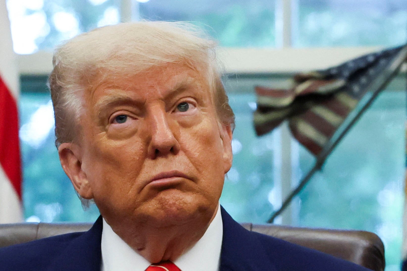 <p>President Donald Trump makes an announcement about a trade deal with the U.K. in the Oval Office</p>