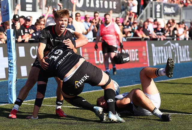 <p>Saracens thrashed Newcastle to keep their play-off hopes alive</p>