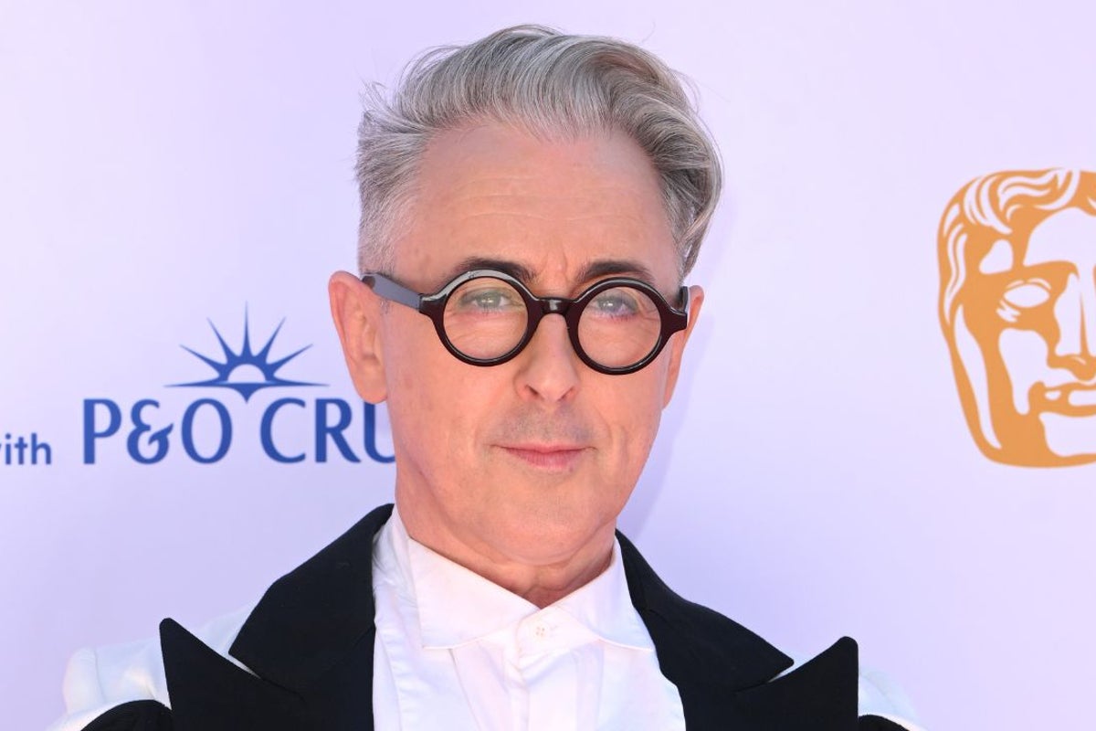 Alan Cumming takes Traitors ‘oath’ as Bafta TV Awards host
