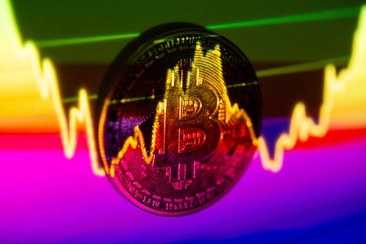 Senate Advances Controversial Stablecoin Regulation Amid Political Divisions