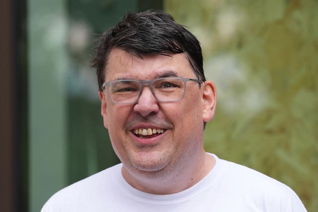<p>Graham Linehan claims he was arrested at Heathrow Airport for posts about trans people  </p>
