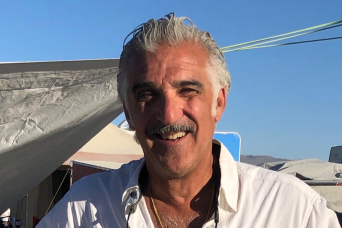 Longtime ‘Antiques Roadshow’ star accuses sisters of having him arrested on bogus theft charges Longtime ‘Antiques Roadshow’ star accuses sisters of having him arrested on bogus theft charges