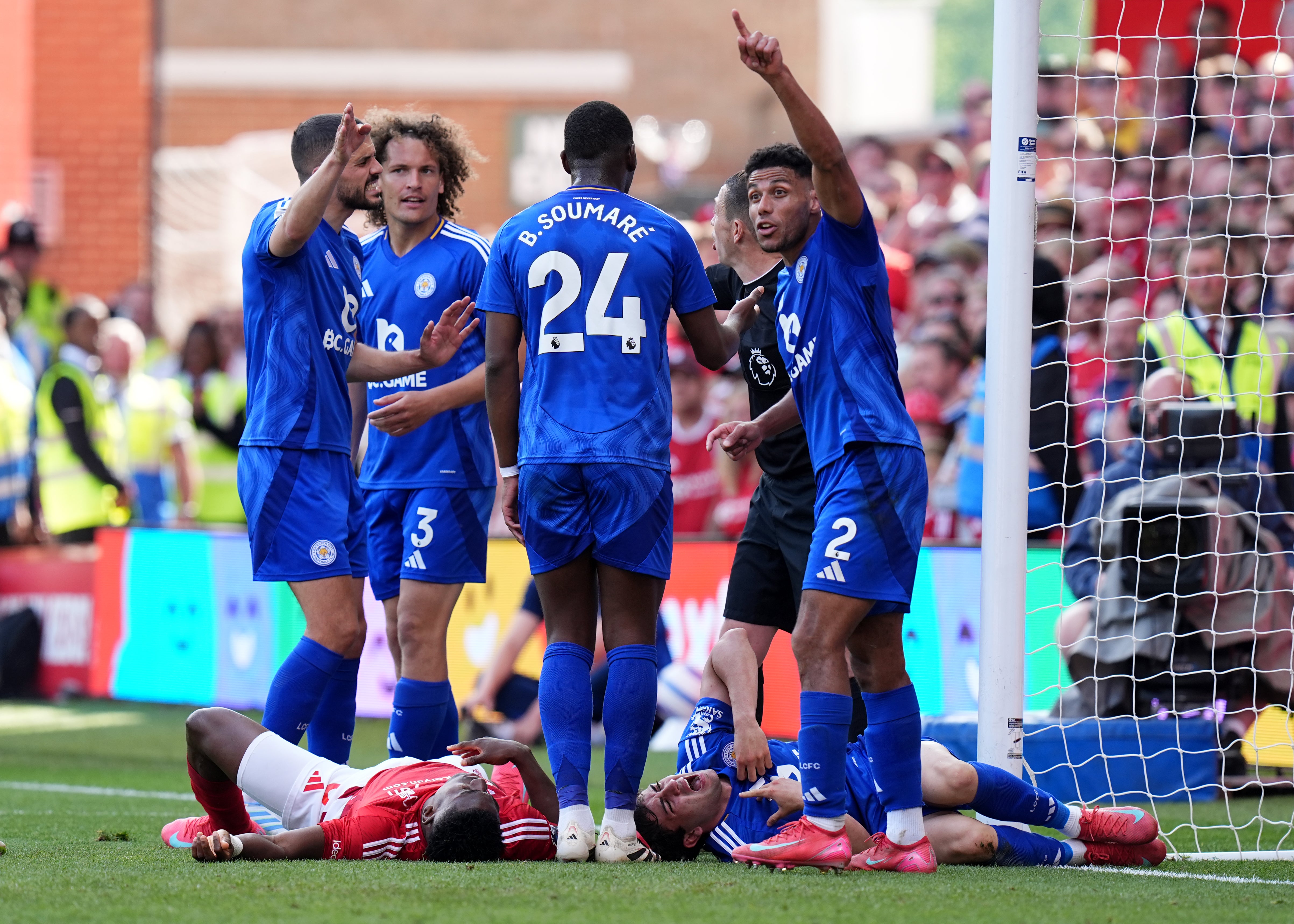 Awoniyi (bottom left) suffered the worst case scenario of delaying the offside flag
