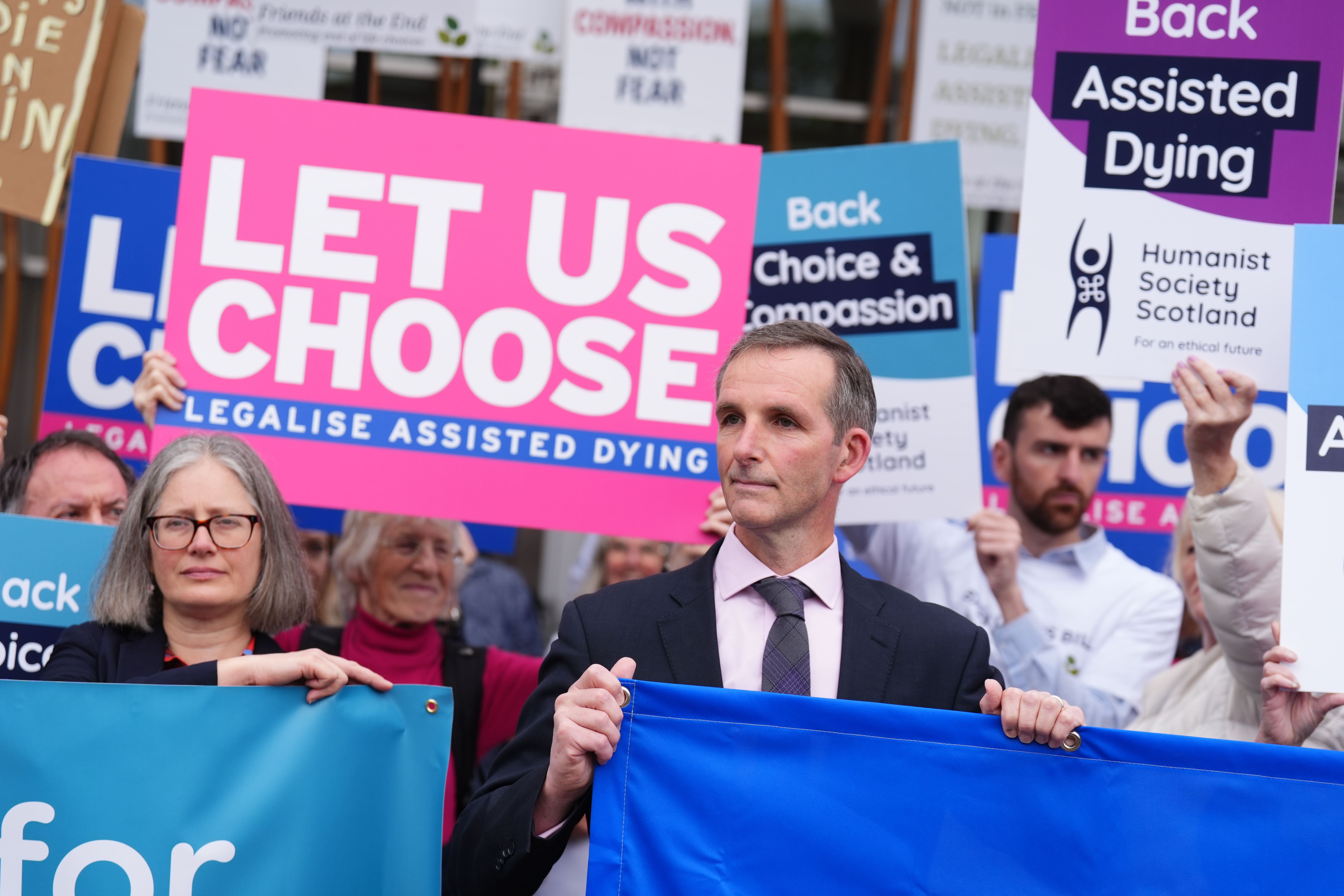 Liam McArthur joined supporters outside Holyrood (Andrew Milligan/PA)