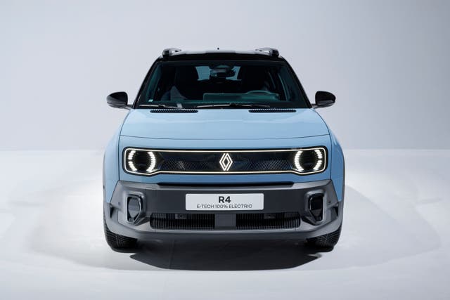 <p>Renault is planning a van version of the new retro Renault 4</p>