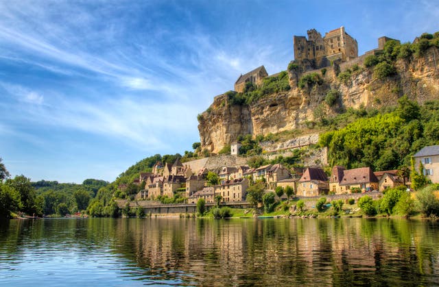 <p>Château de Beynac as seen from the Dordogne</p>