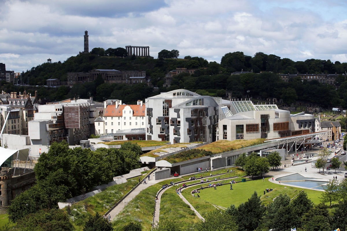 Scottish Parliament Votes Narrow Majority for Assisted Dying Bill
