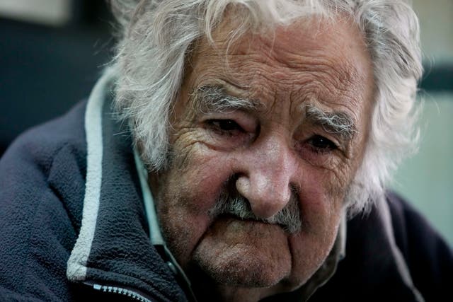 JOSÉ MUJICA-DECESO
