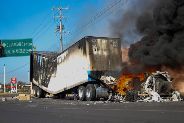 <p>A truck burns on a street in Culiacan, Sinaloa state, Thursday, Jan. 5, 2023</p>