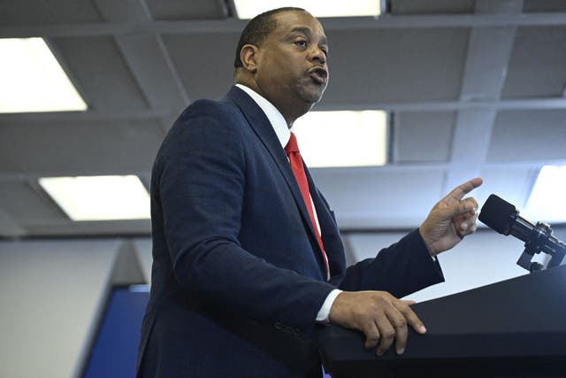 <p>Pittsburgh Mayor Ed Gainey accused his opponent of taking in money from Republican donors</p>