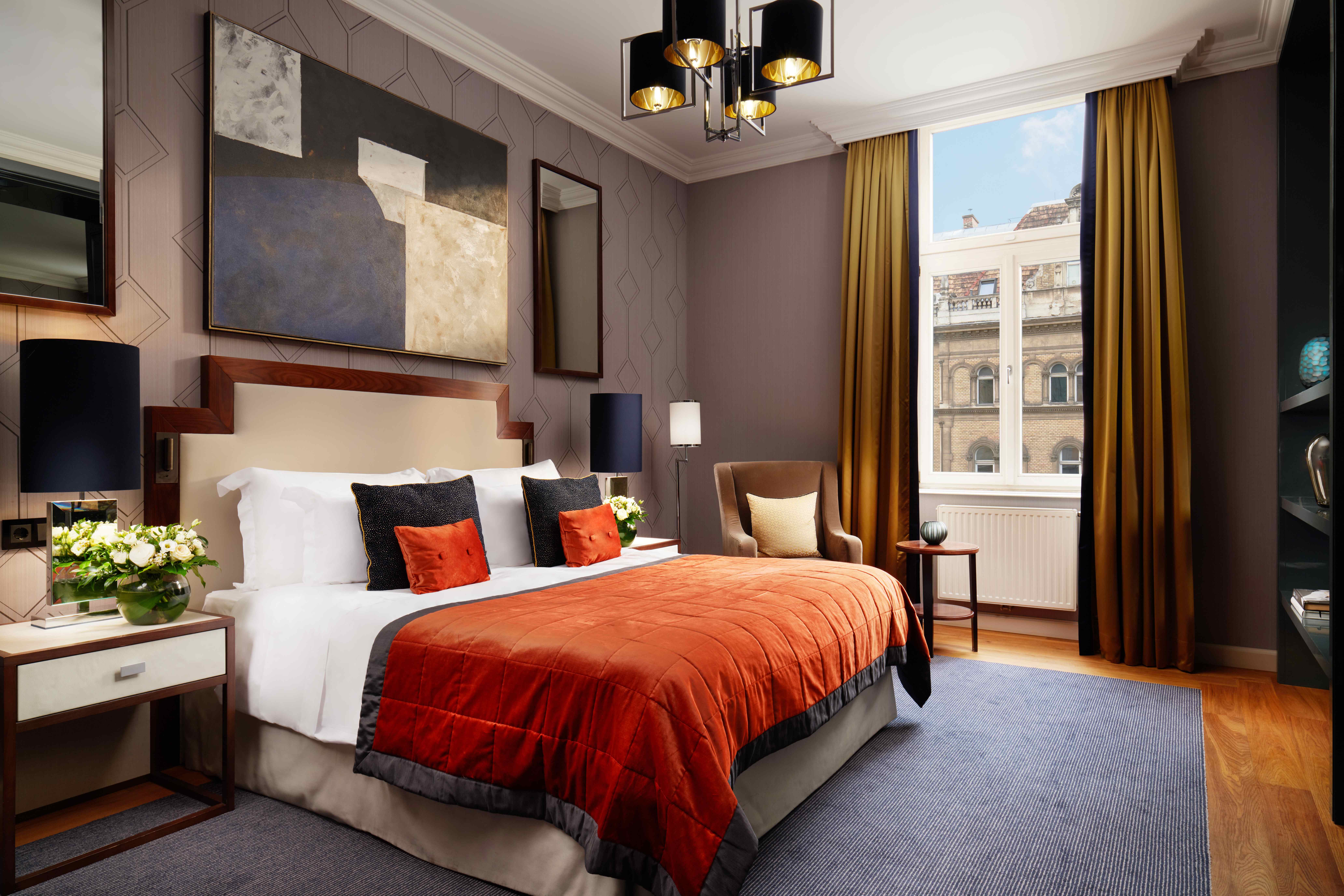 This was the first luxury hotel in the city