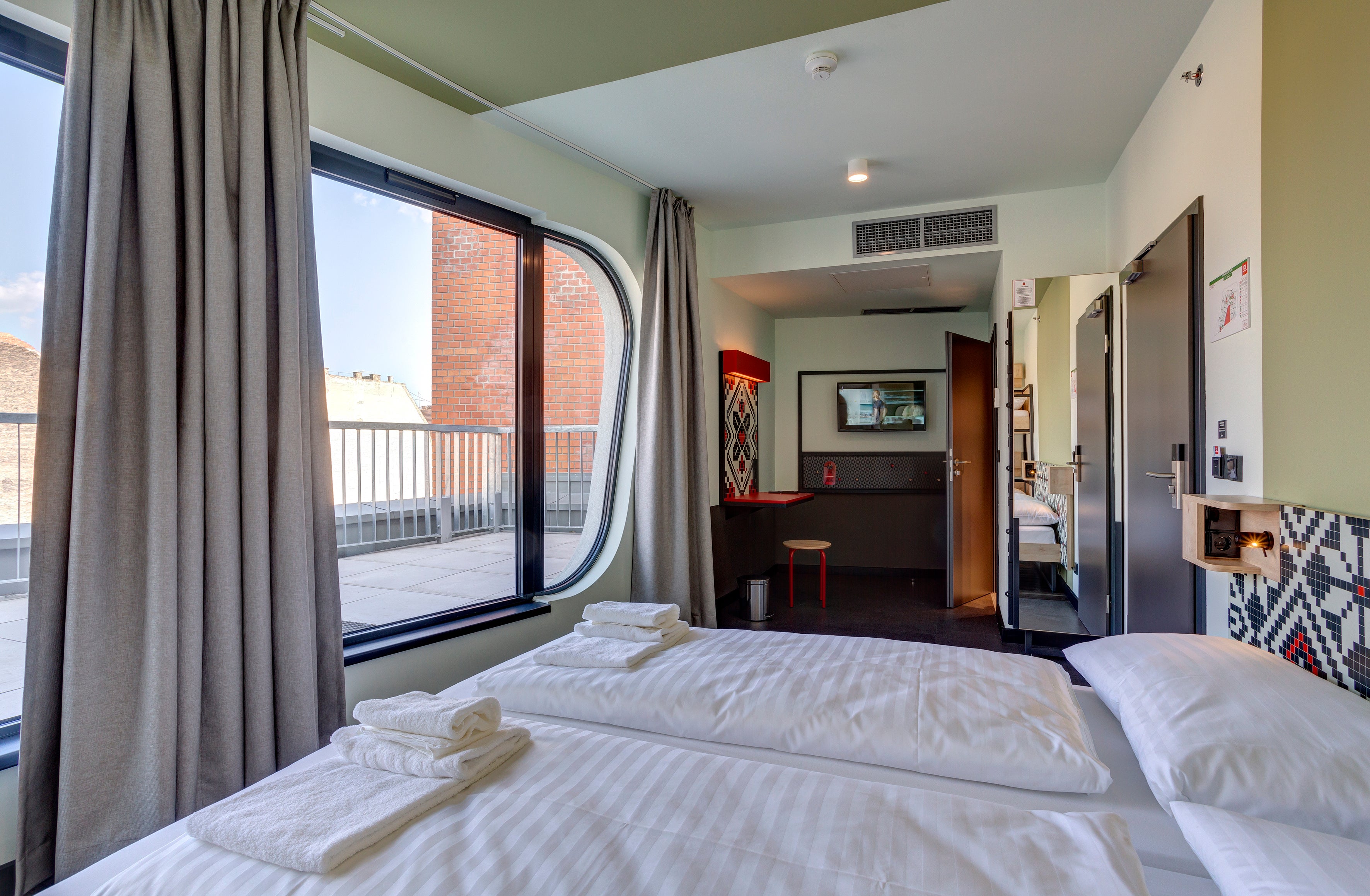 You don’t have to splash the cash for views over the Danube river