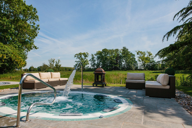 <p>Outdoor hot tubs at Thornton Hall let you make the most of the fresh air without getting chilly</p>