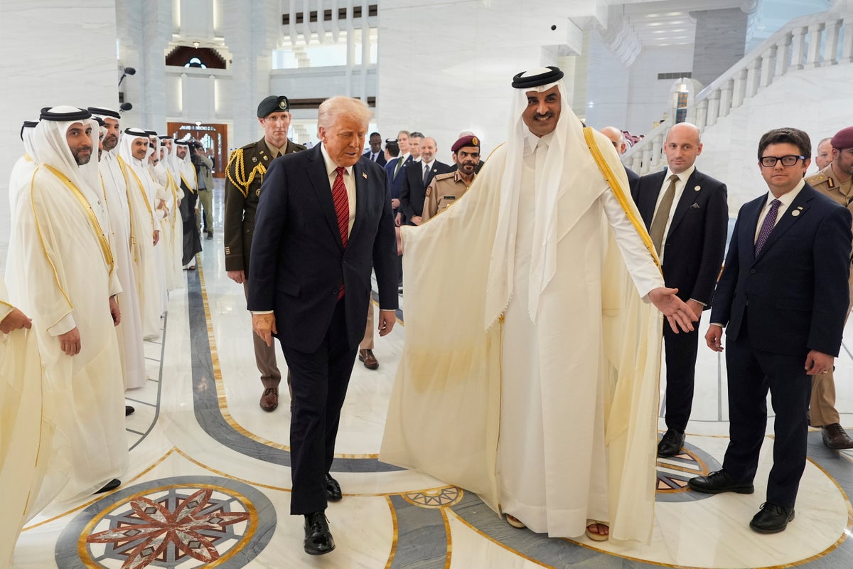 Trump marvels at wealth of his Arab hosts while he eyes White House and Air Force One upgrades