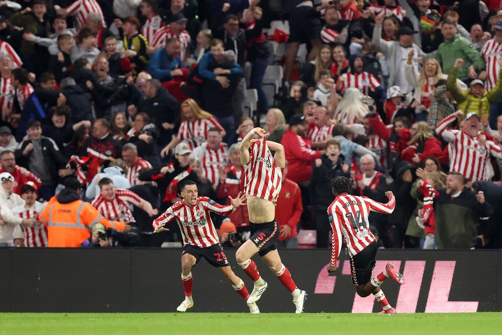 Sunderland snatch Championship play-off final spot with last-gasp ...