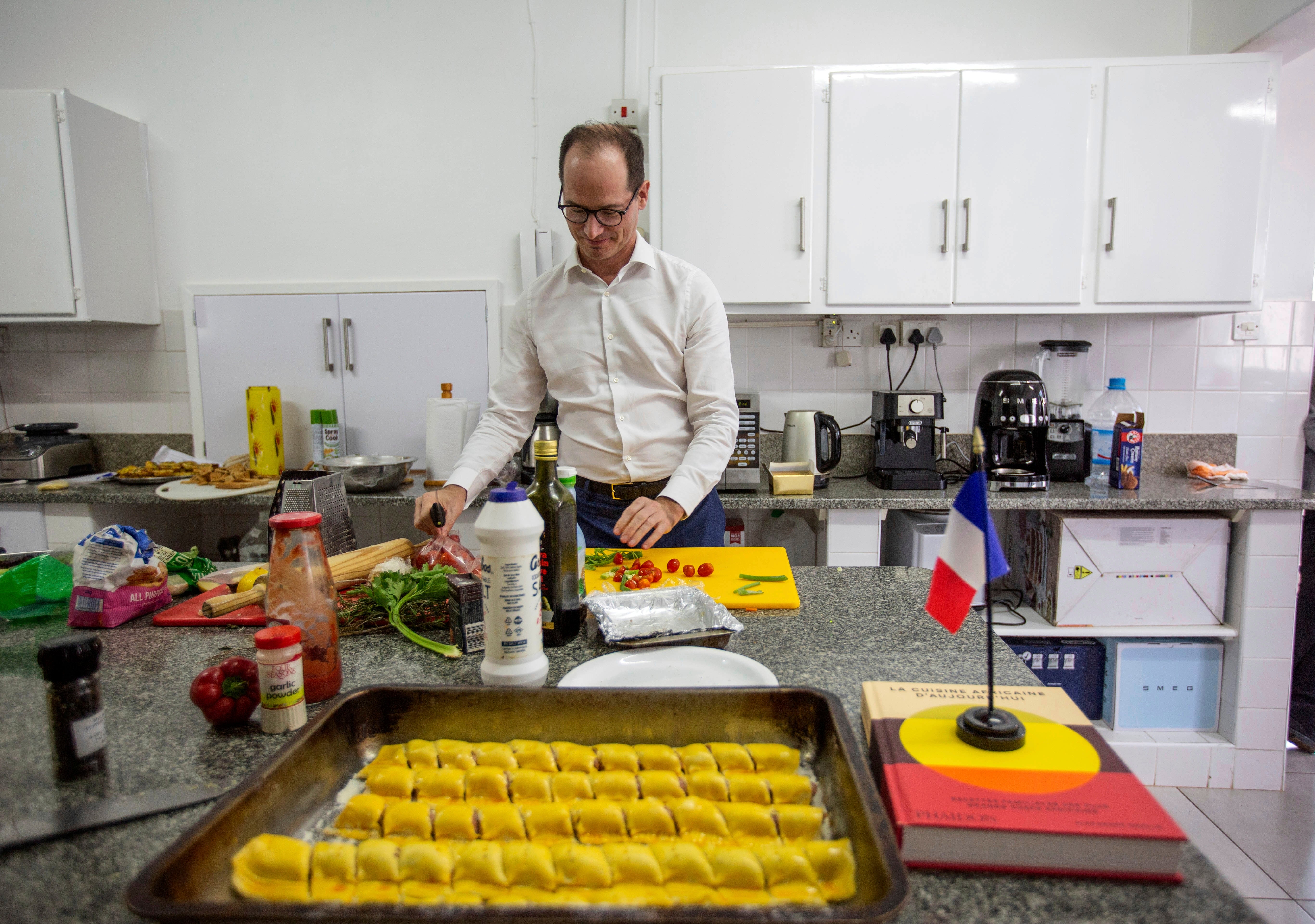 ZIMBABUE-DIPLOMÁTICOS-COCINA