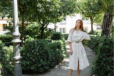 How to get the summer dress with trainers look right