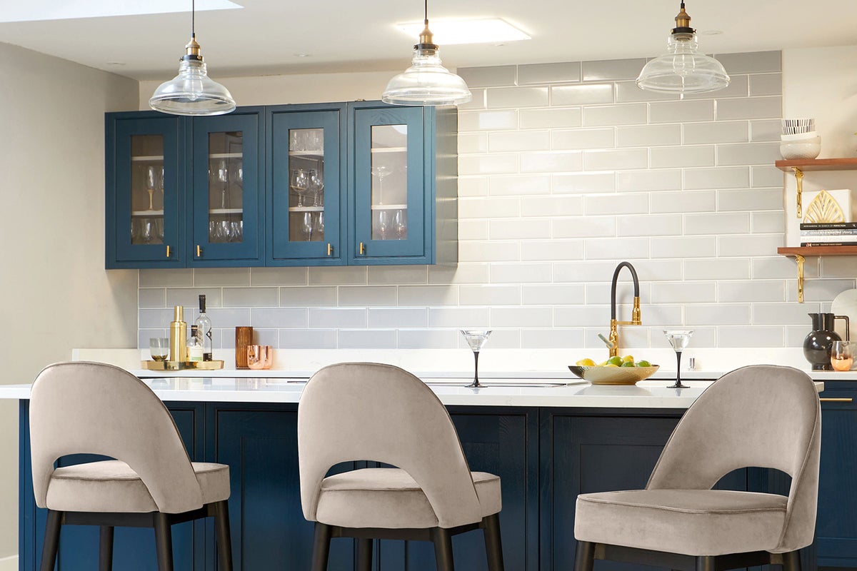 4 steps to creating a sociable space for summer