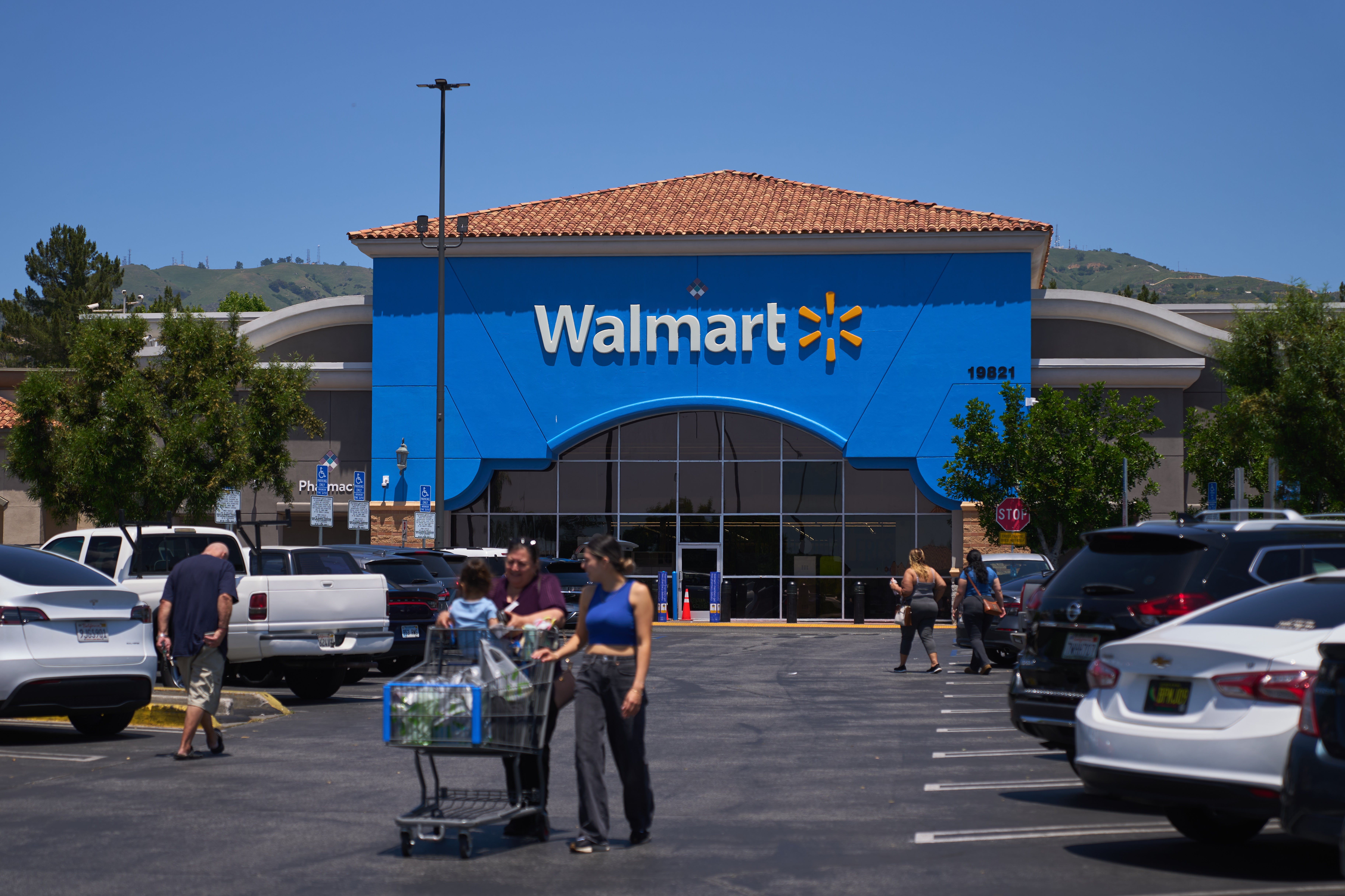 Walmart, the world’s largest retailer, has warned customers that it will have to raise prices beginning later this month because of President Donald Trump’s trade tariffs.