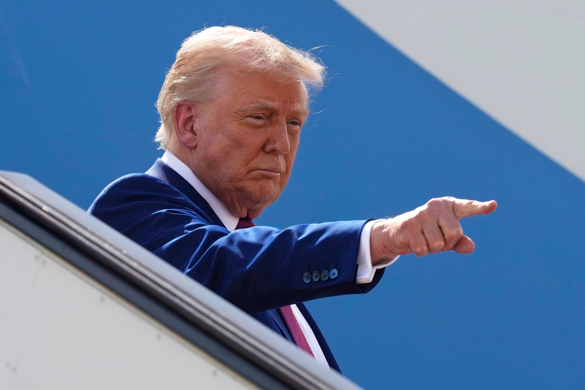 Trump Says Ukraine Peace Deal Stalls Until Putin Meeting